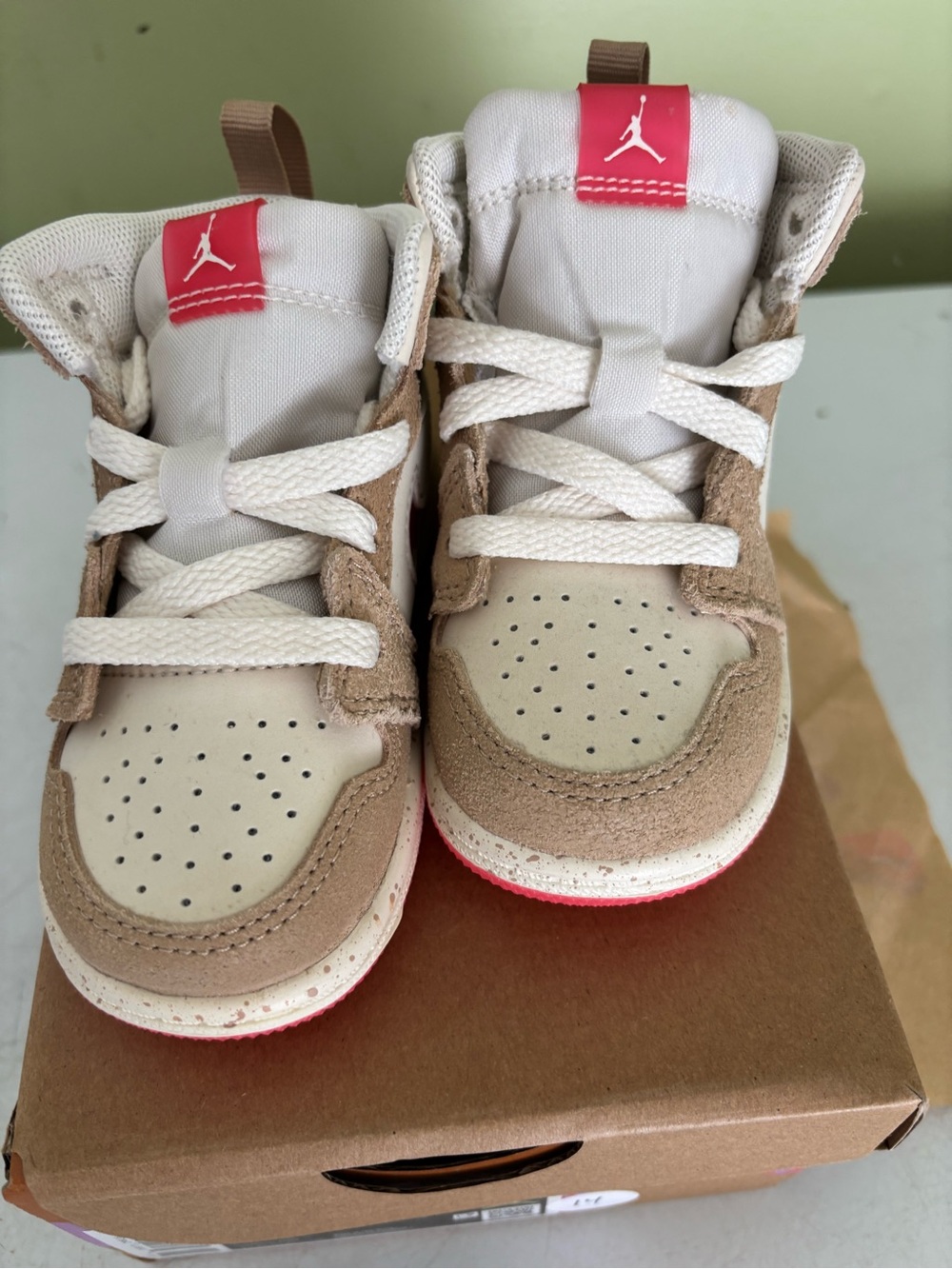 Jordan baby  High-Top Sneakers in Beige, White and Red brand new in box